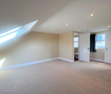 3 bedroom terraced house to rent - Photo 2