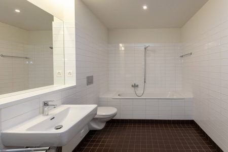 2.5 Zimmer, 92 m², 2. Stock - Photo 4