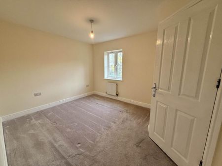 4 bedroom terraced house to rent - Photo 3