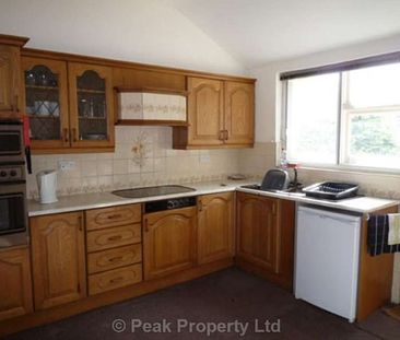 1 Bed - Huge Rooms, Room 1, Canewdon Road, Westcliff On Sea - Photo 5