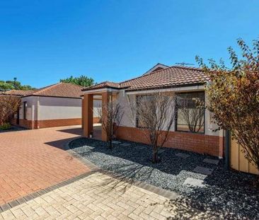 Great Location, Coastal Lifestyle! - Photo 1