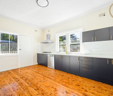 Renovated and Comfortable - Two Separate Houses Offering Incredible... - Photo 4