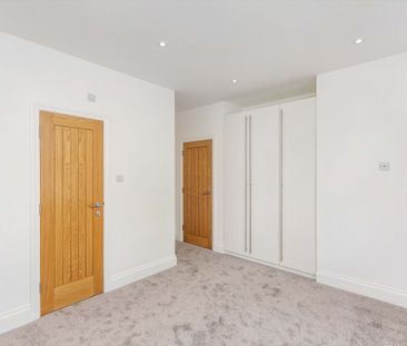 The Broadway, Wimbledon, SW19, London - Photo 3