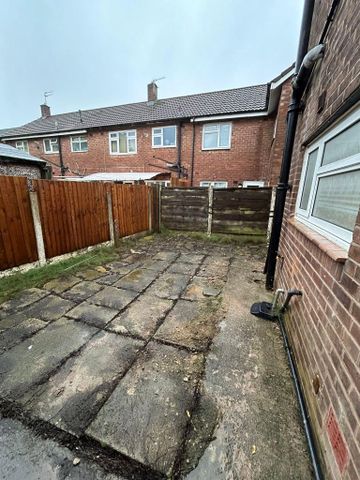 Carrfield Avenue, Little Hulton, Salford, M38 - Photo 3