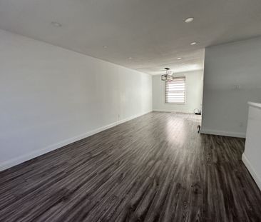 For Lease - 582 Elliott Crescent, Milton, Ontario - Photo 3