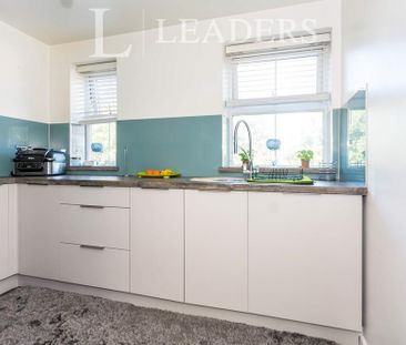 2 bedroom flat to rent - Photo 6