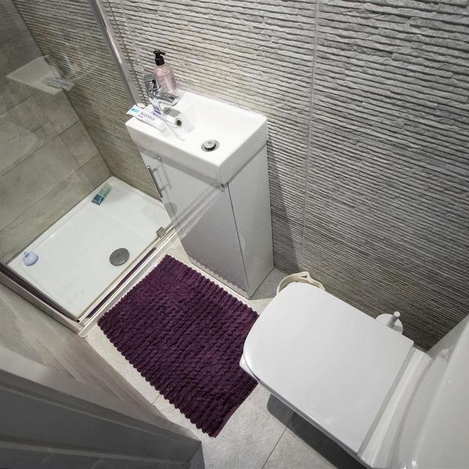 7 bedroom house to rent - Photo 1