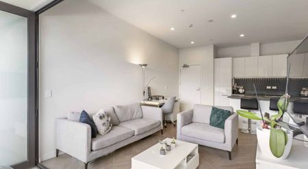 Luxury 1 Bedroom Apartment - Convenient Location! - Photo 3