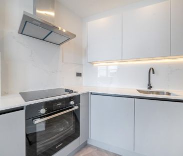 2 bedroom apartment to rent - Photo 3