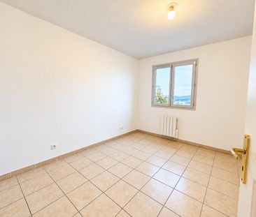 Location Appartement 3 pièces 60m² VAUGNERAY 69670 - Photo 2
