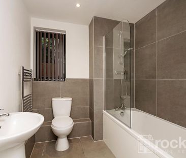 2 bedroom apartment to rent - Photo 6