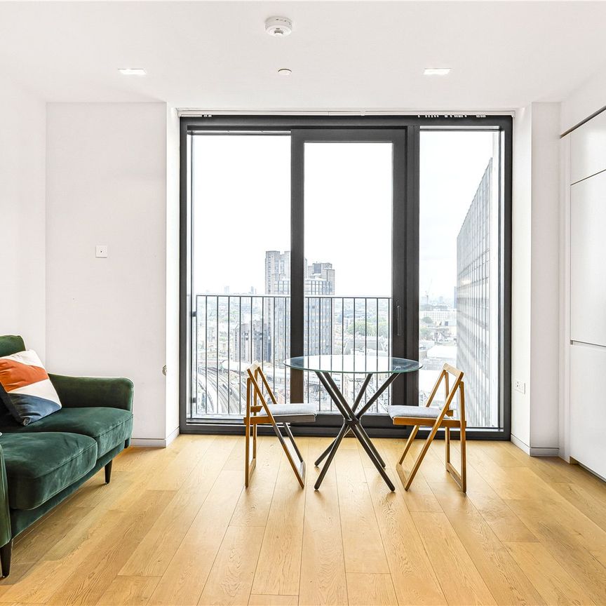 Casson Square, London, SE1 7GT - Photo 1