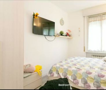 Via Francesco Caracciolo, Milan, Lombardy 20155 - Foto 2