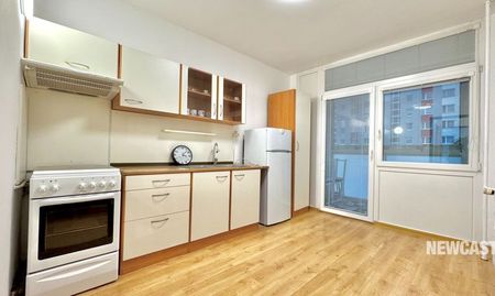 NEWCASTLE⏐PRENÁJOM, 3 izbový byt (72m2) + logia - Photo 5