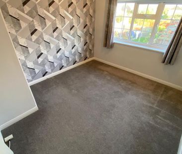 3 bedroom semi-detached house to rent - Photo 2