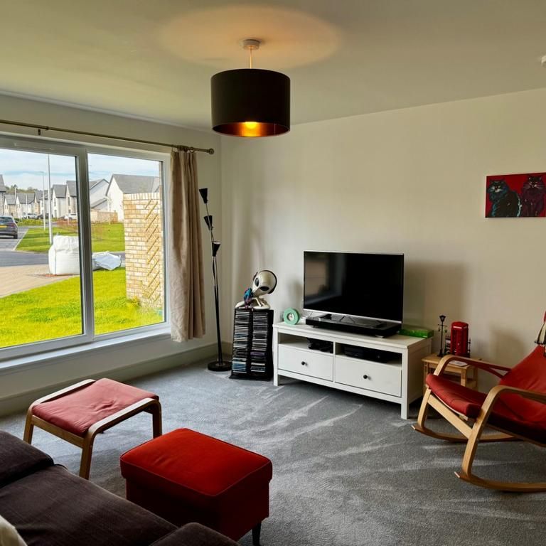 4 bedroom detached house to rent - Photo 1