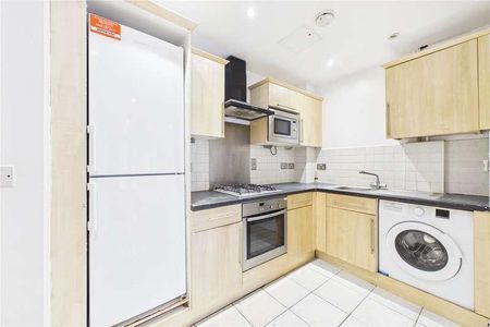 Elmhurst Court, Heathcote Road, Camberley, Surrey, GU15 - Photo 4