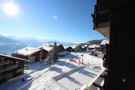 Studio for rent by the week on the pedestrian village square - Photo 2