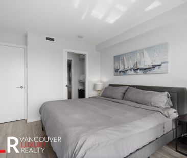 Condo in Downtown Vancouver, BC - Photo 6