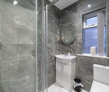 Room in a Shared House, Denebank Road, L4 - Photo 2