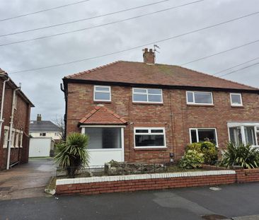 4 bedroom semi-detached house to rent - Photo 3