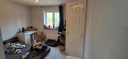 4 bed detached house to rent in Wright Close, Bushey, WD23 - Photo 3