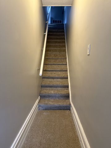 665 Gilmour Street - 1 - Photo 4