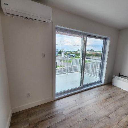 NOUVEAUTÉ! 3 et demi + Bureau/ Promo Octobre Gratuit! (au cœur de STE-FOY) - Photo 4