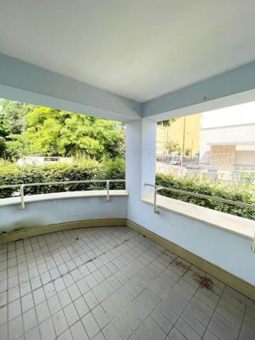 Wohnung mit Loggia in Uni-Nähe- Provisonsfrei! - Photo 4