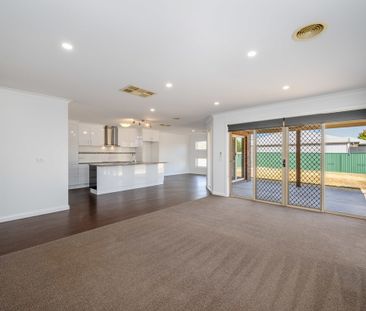 3 Bedroom Home in Kialla - Photo 2