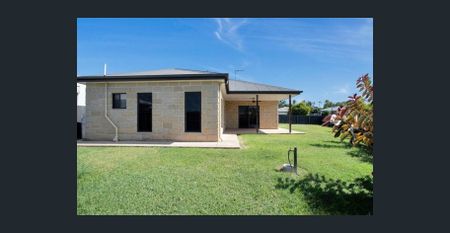 Low-set Family Home in Eimeo! - Photo 4