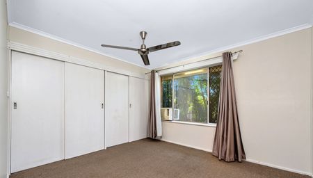 4 Joy St, Cranbrook QLD 4814 - House For Rent | Domain - Photo 2