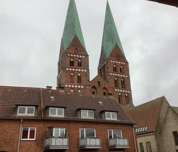 Top renovierte 3 Zimmer Wohnung inmitten der Lübecker Altstadt, sof... - Photo 2