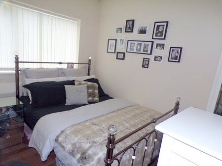Acre Lane, Bromborough - Photo 2