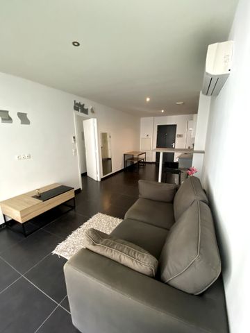 Appartement 2 pièces 45m2 MARSEILLE 12EME 950 euros - Photo 3