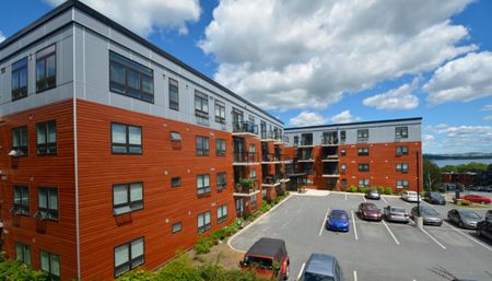 S|2 Apartments - Photo 3