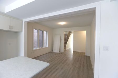 For Lease - 37 Shepherd Drive, Barrie, Ontario - Photo 5