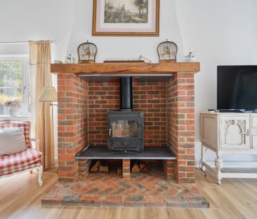 3 bedroom detached bungalow to rent - Photo 1