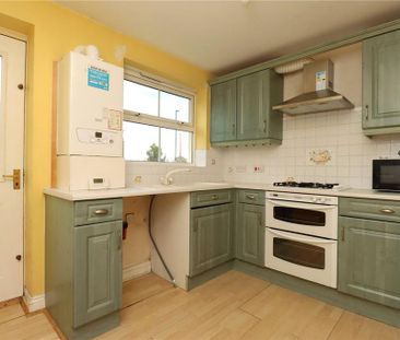 2 bedroom flat to rent - Photo 2