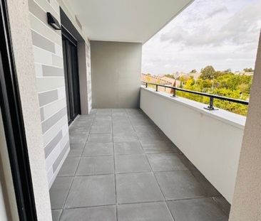 Location Appartement 2 pièces 47m² CENON 33150 - Photo 5