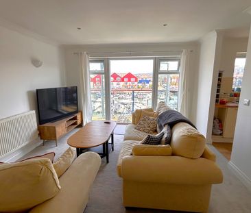 2 bedroom Second Floor Apartment to rent - Photo 2