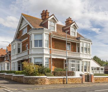 Hunstanton - Photo 2