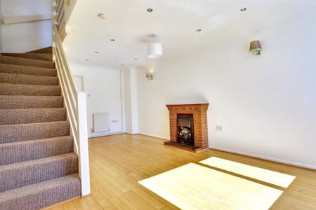 2 bedroom end of terrace house to rent - Photo 2