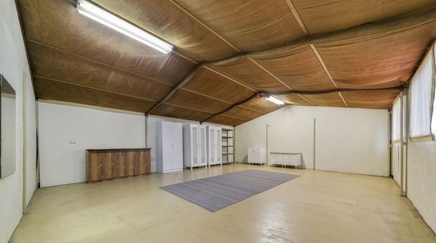 Spacious Family Home in Salisbury Park - Photo 1