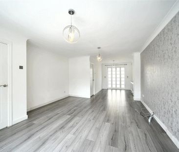 5 bedroom detached house to rent - Photo 2