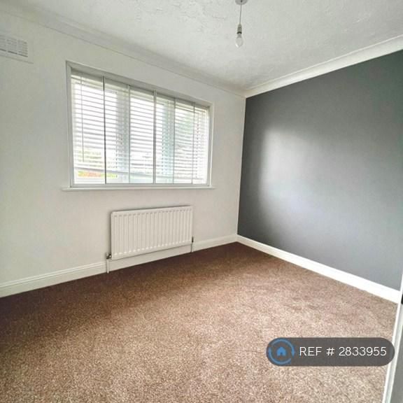 5 bedroom detached house to rent - Photo 1