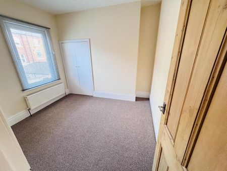 3 bedroom terraced house to rent - Photo 3