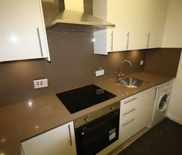 Bridlington Spur, Slough, SL1 - Photo 1