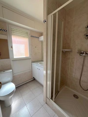 Location Appartement 4 pièces 105m² AIX EN PROVENCE 13100 - Photo 5