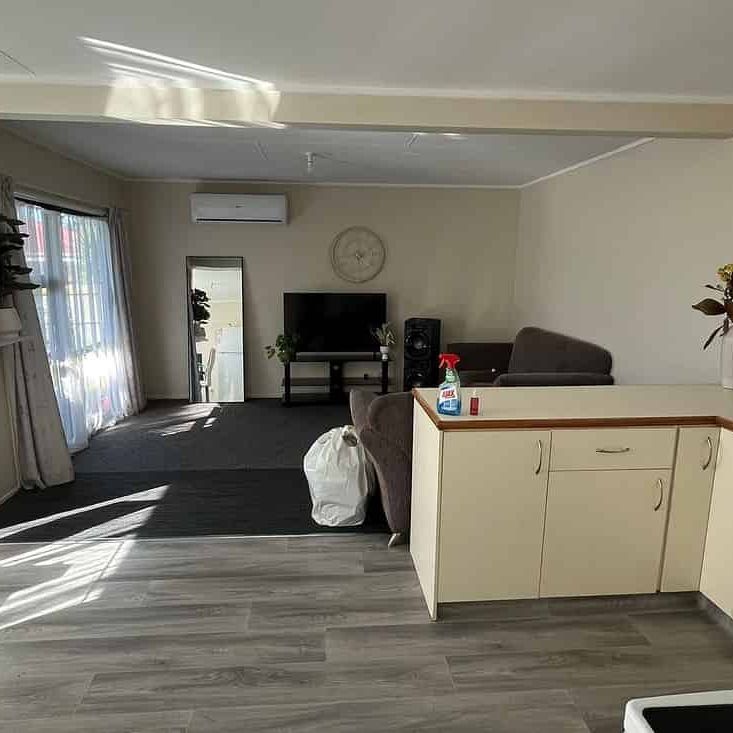 Charming 3BR Home in Whakatane - Photo 1